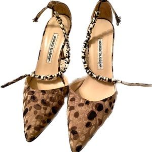 MANOLO BLAHNIK Brown Spotted Strappy Beaded Heels size 39.5